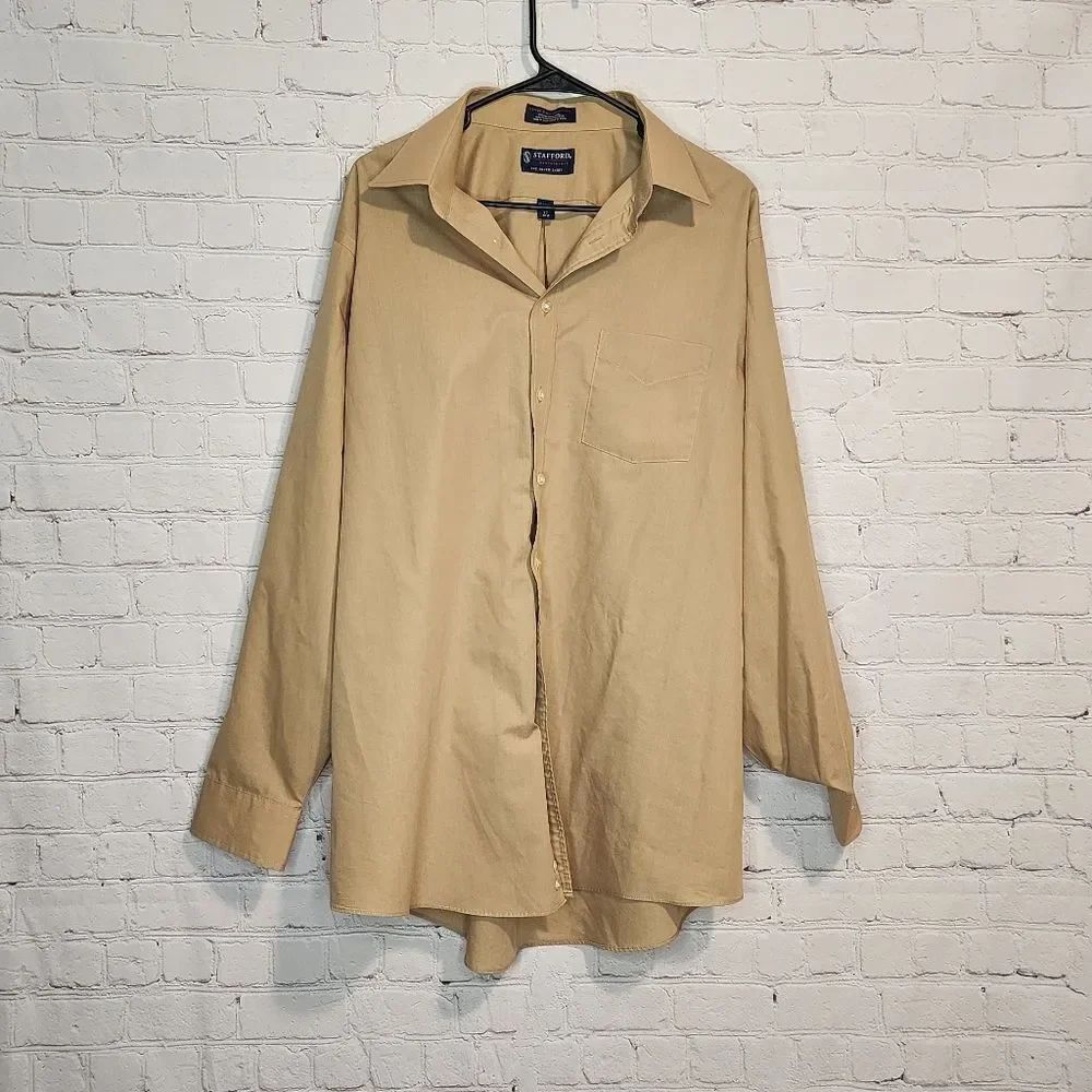 Men's Stafford dress shirt, size Large